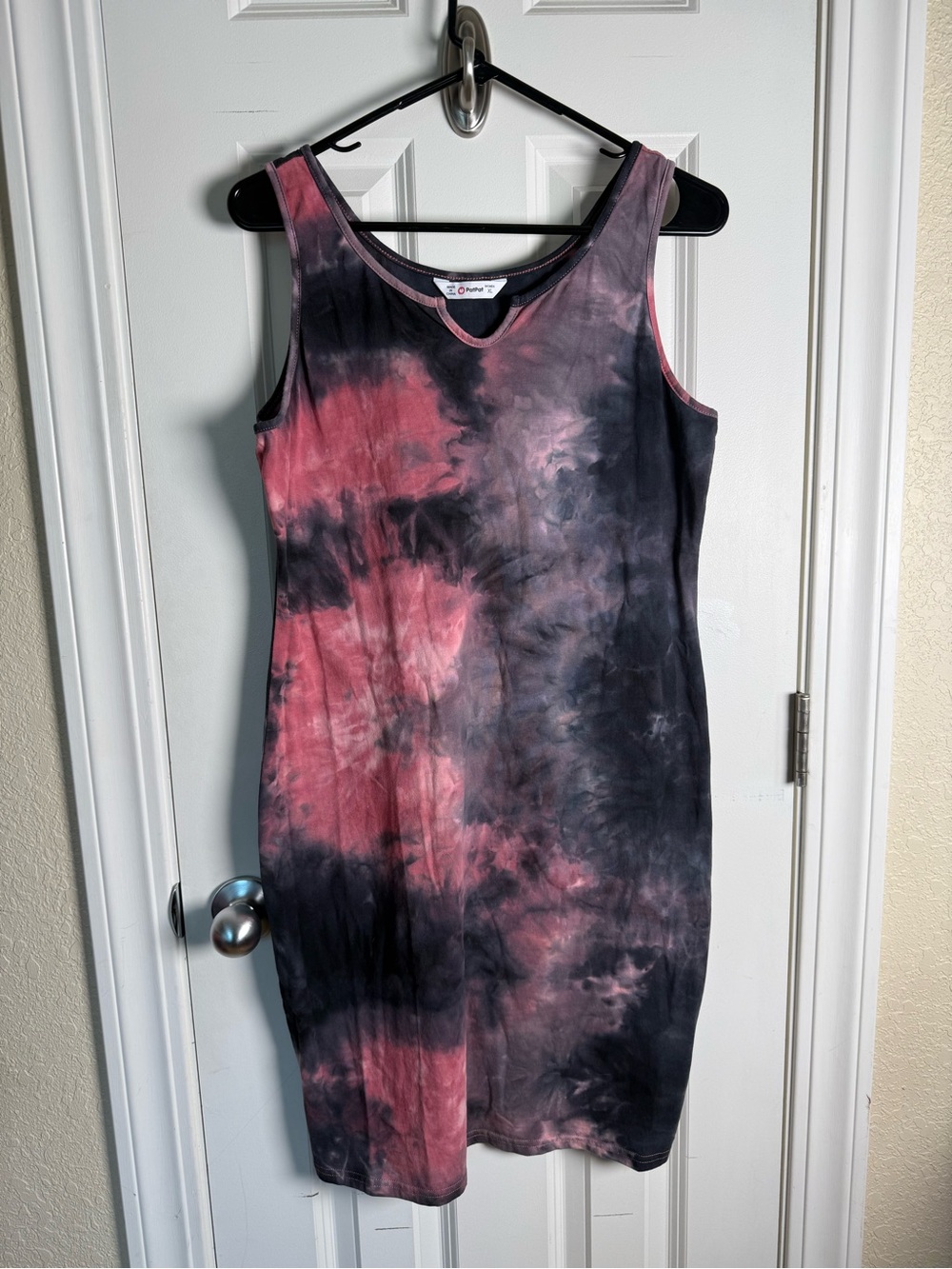 PatPat Women's Red and Black Tie-Dye Sleeveless Midi Dress